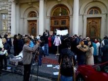 Жахіття із смертями дітей у пологовому будинку: протест із колясками та заклик до усіх потерпілих сімей